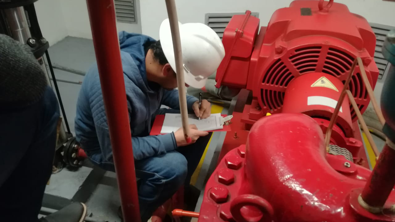 Mantenimiento de bombas contra incendio